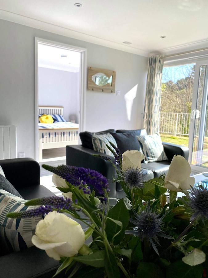 Captivating 2-Bed Villa In Millendreath Near Looe Exterior foto